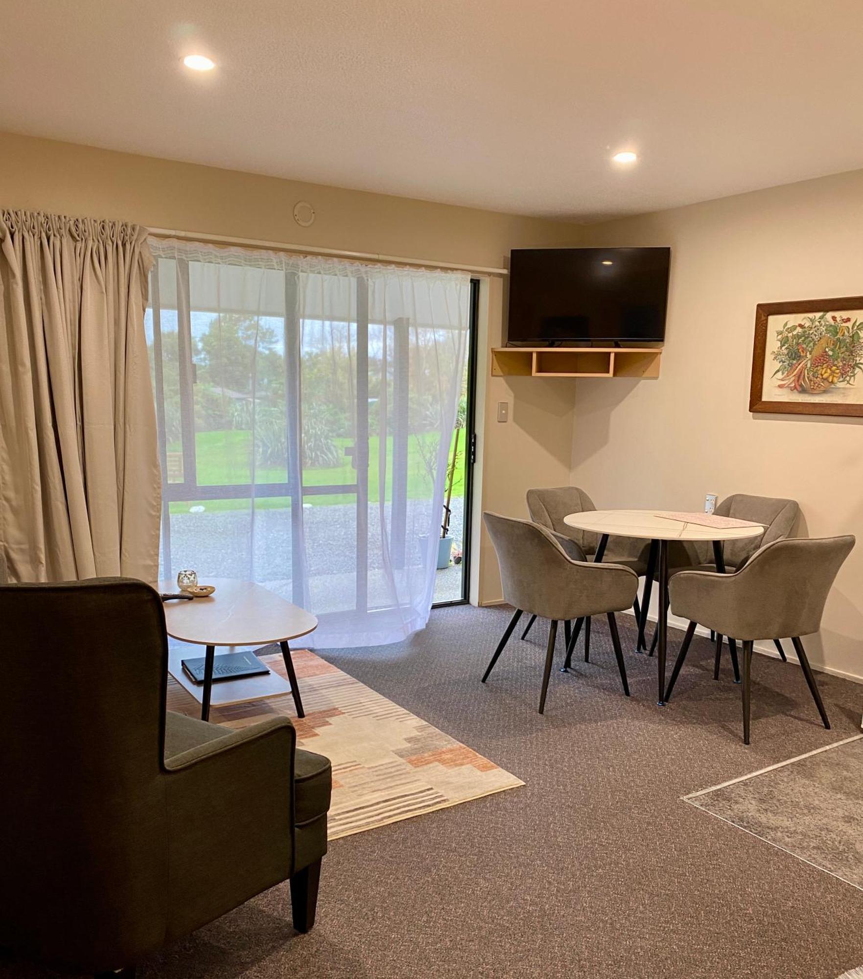 Heritage Park Lodge 하스트 외부 사진
